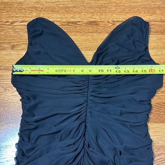 TADASHI Vintage Black V-Neck Ruched Pleated Mesh Chiffon Overlay Maxi Gown Dress - Picture 15 of 16